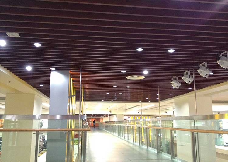 aluminum-strip-baffle-ceiling-system
