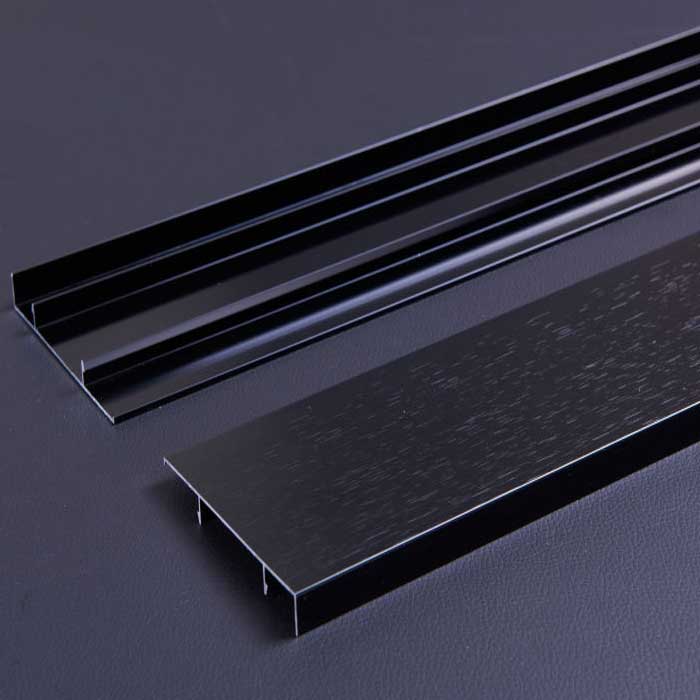 0.8mm Thick Black Gold Color Aluminum Baseboard for Corner of Wall Decoration